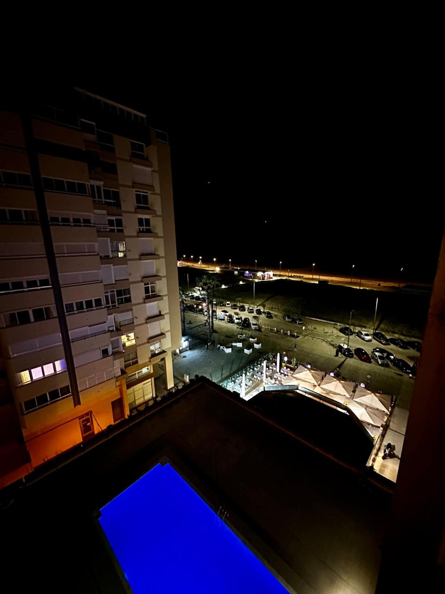 Front Beach Costa Caparica Lisbon Costa de Caparica Exterior foto